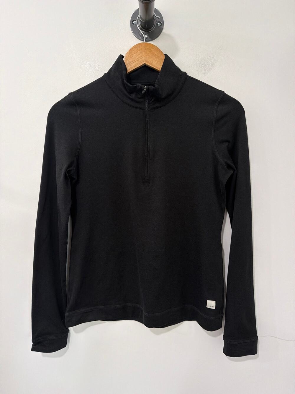 Vuori Long Sleeve 1/4 Quarter Zip Top Black Size M